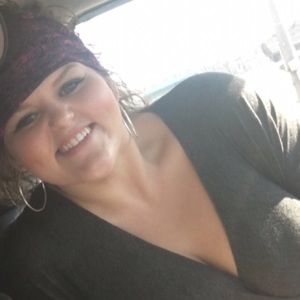 Meet your Posher, Becca